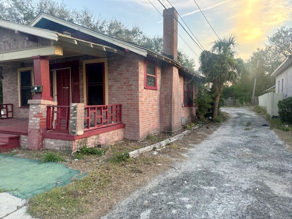 Photo of 1214 20th Avenue S, St Petersburg, FL 33705 (MLS # TB8360420)