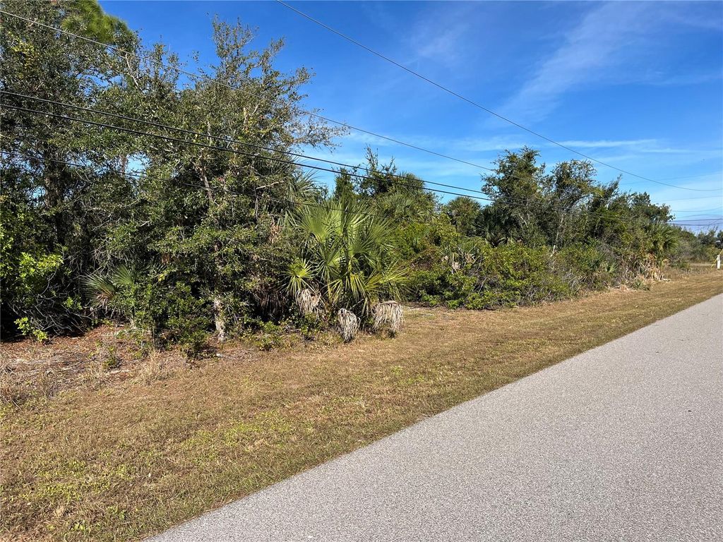 Photo of 10590 Aztec Road, Port Charlotte, FL 33981 (MLS # C7517684)