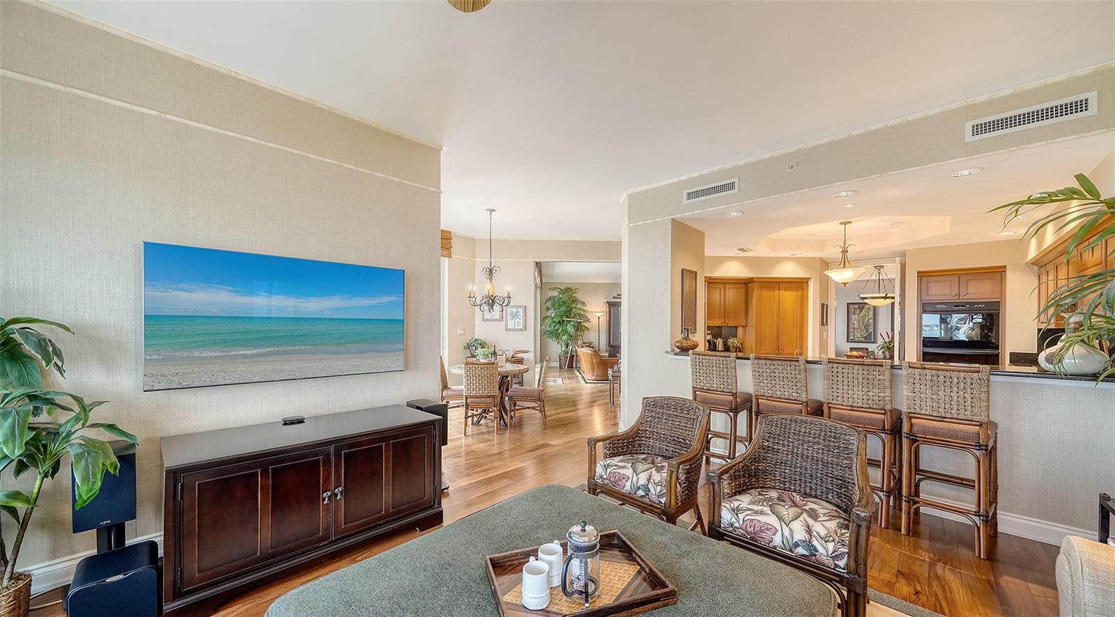 ORCHID BEACH CLUB RESIDENCES - Residential