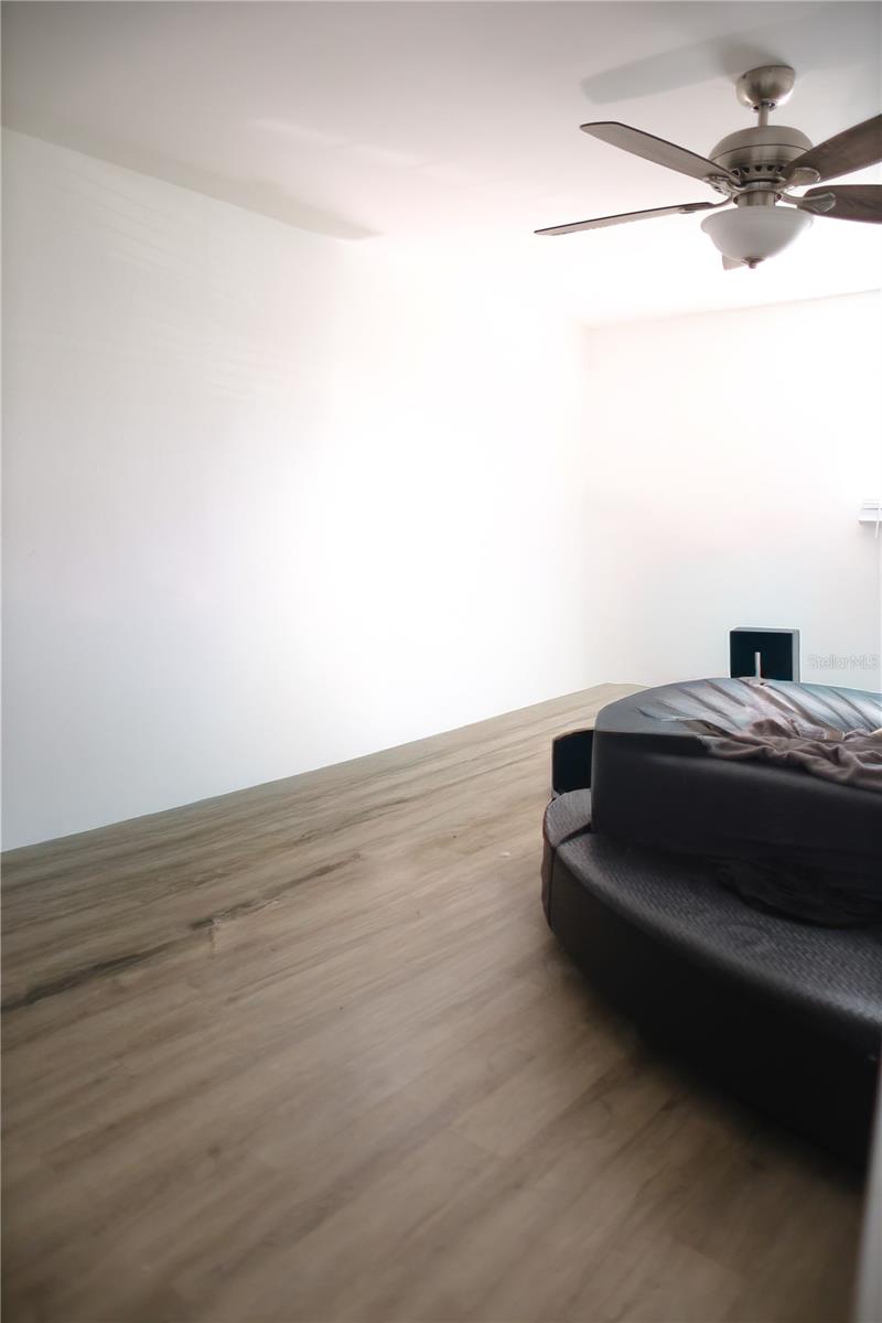 LAKE KATHRYN VILLAGE - Residential