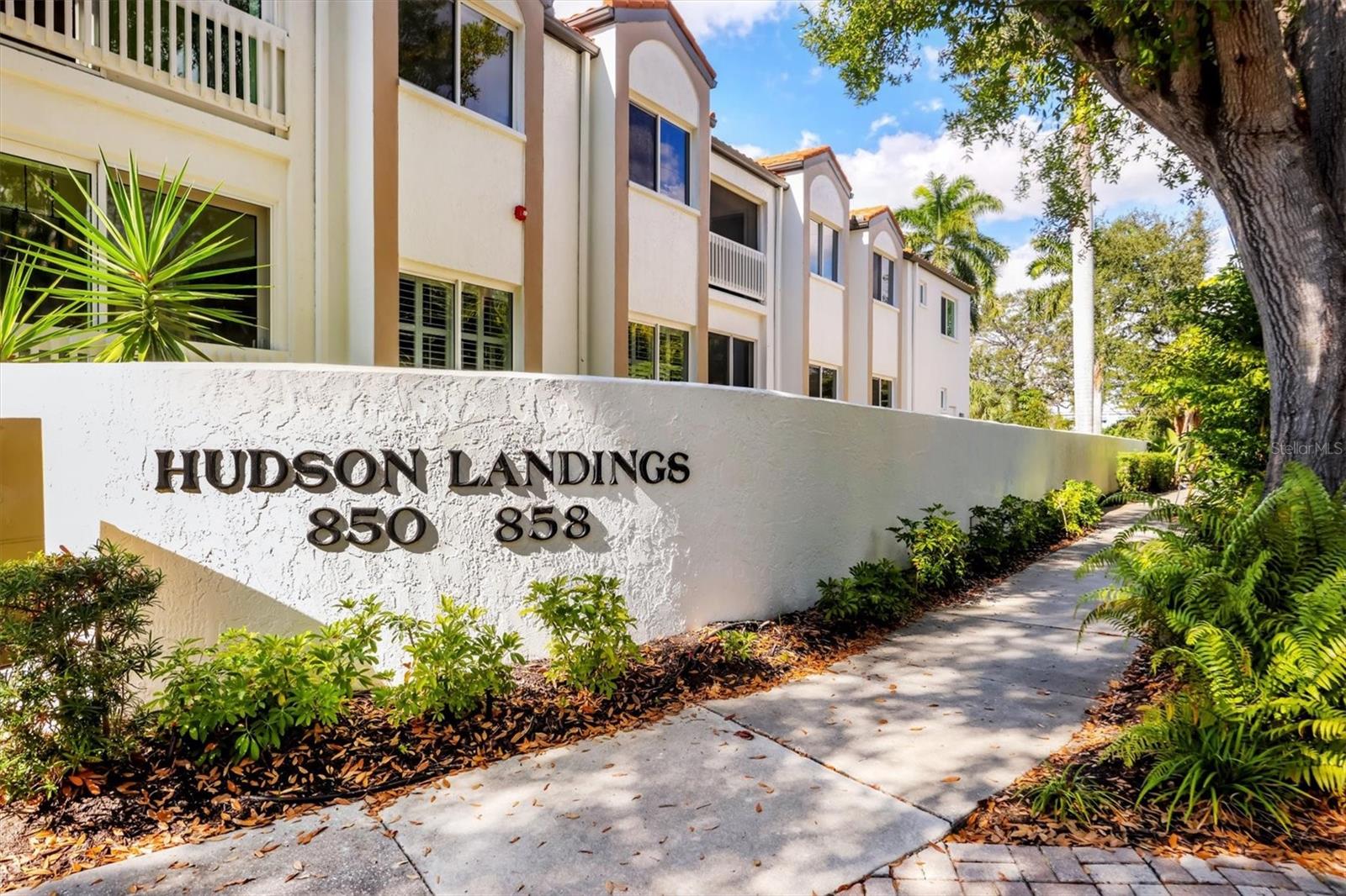 HUDSON LANDINGS - Residential