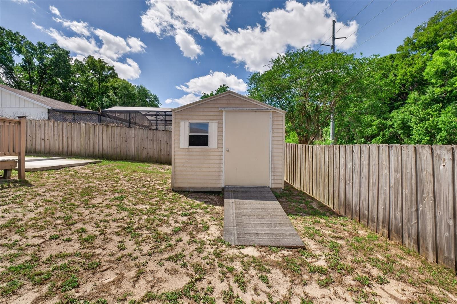HOWELL COVE 4TH SEC - Residential