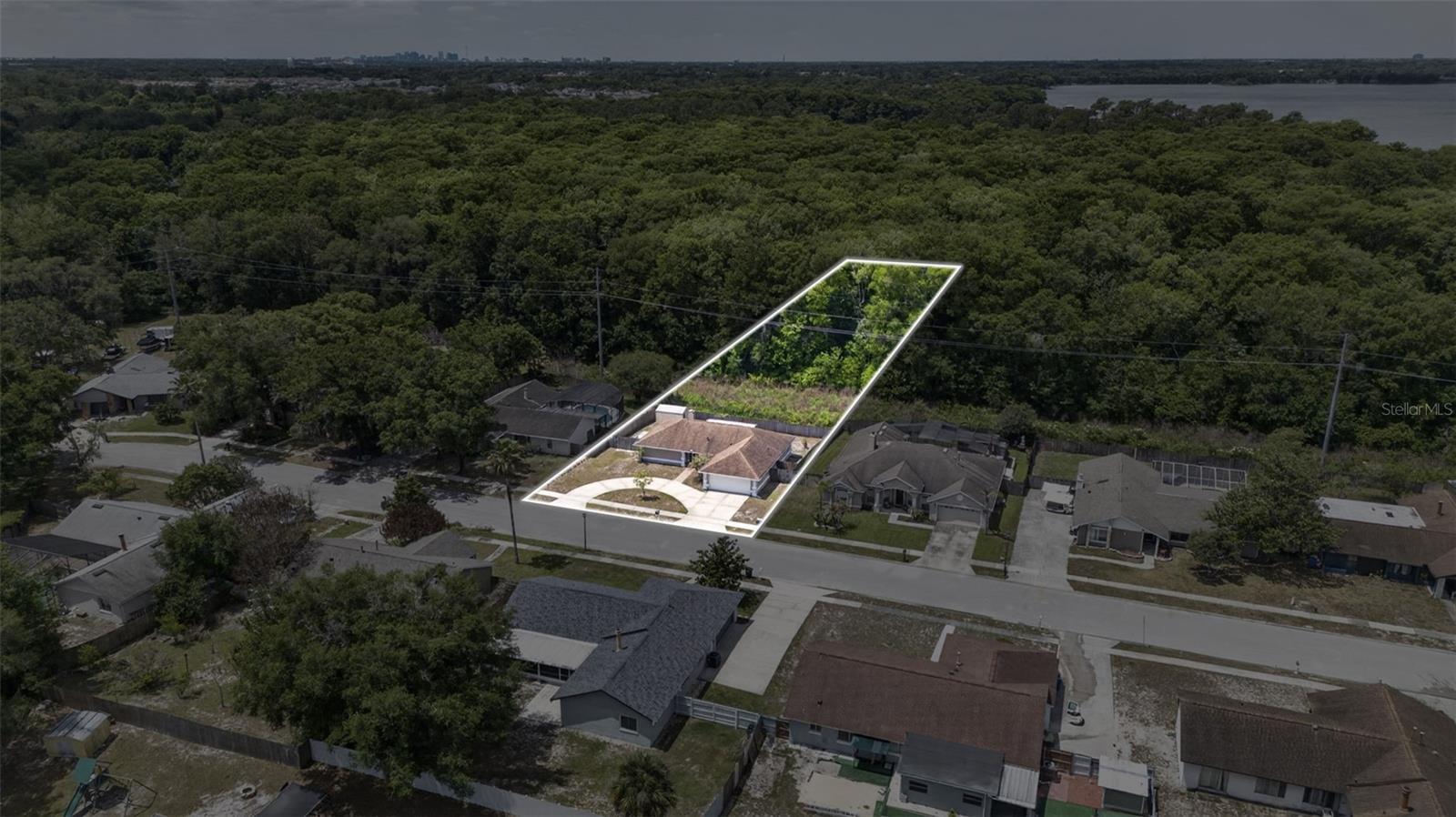 HOWELL COVE 4TH SEC - Residential