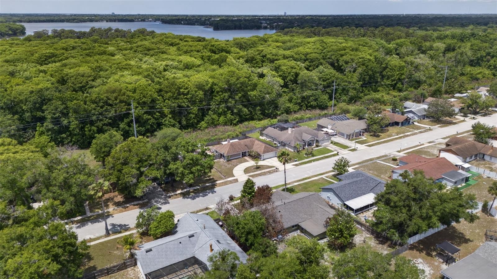 HOWELL COVE 4TH SEC - Residential