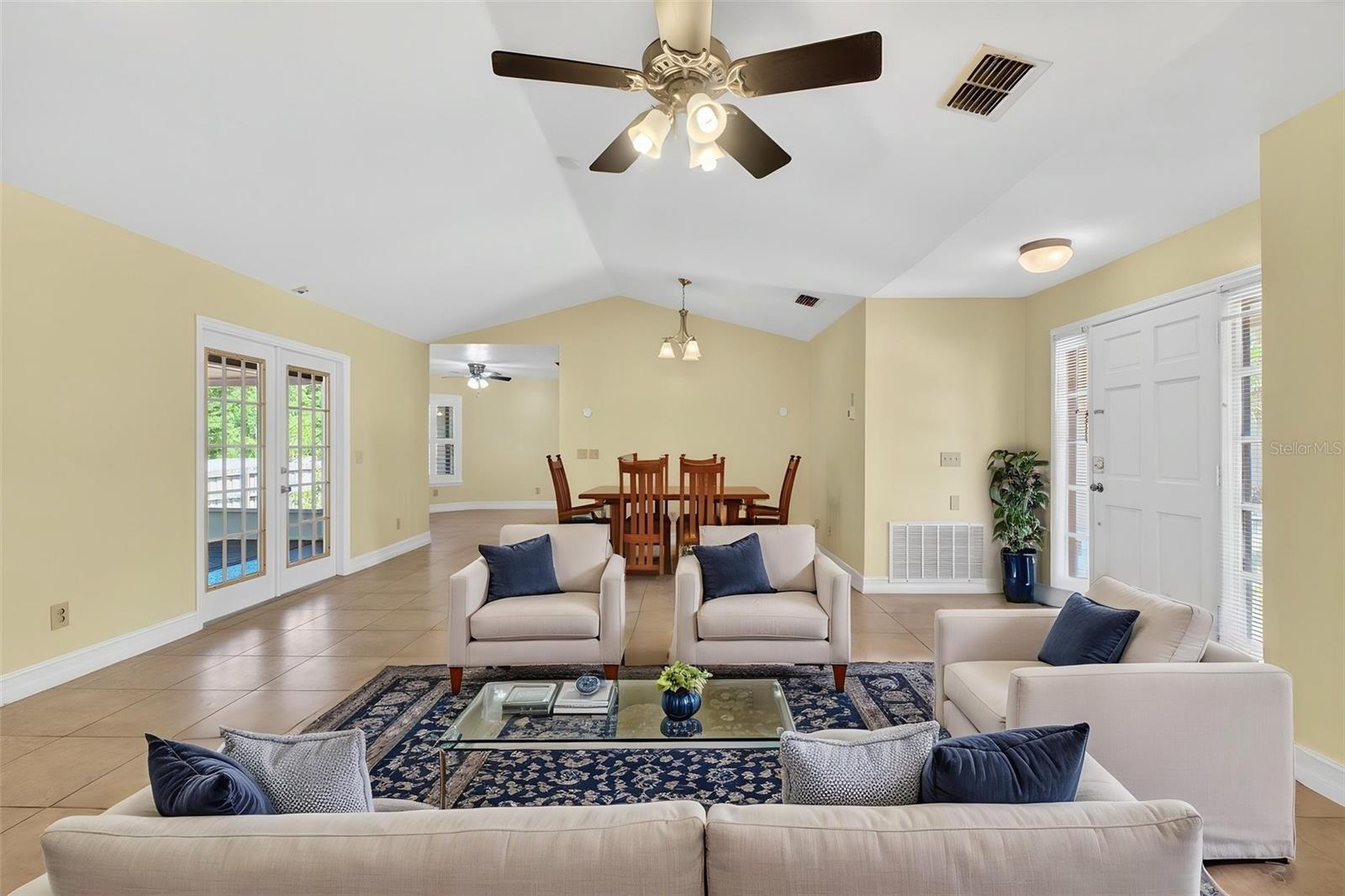 HOWELL COVE 4TH SEC - Residential