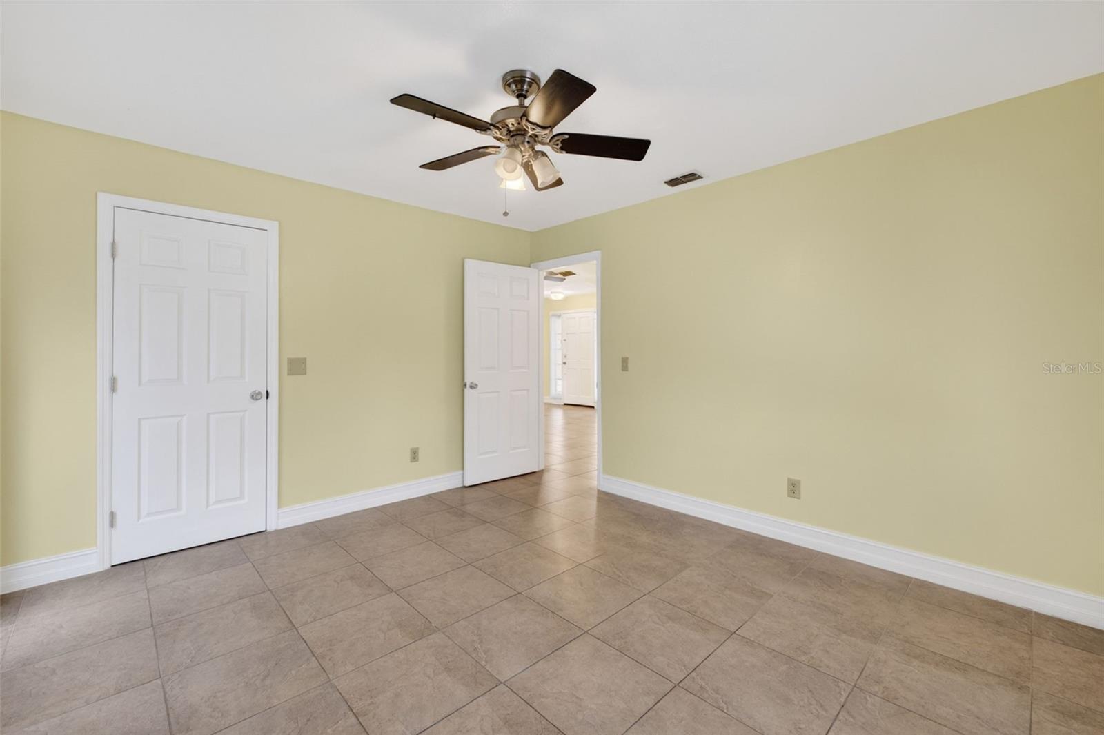 HOWELL COVE 4TH SEC - Residential