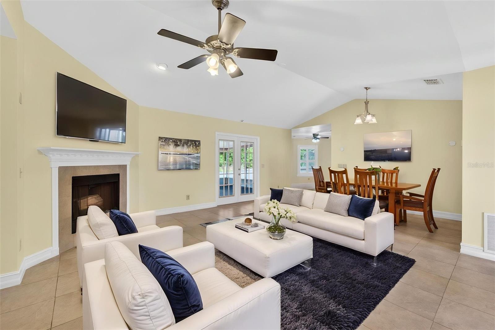 HOWELL COVE 4TH SEC - Residential