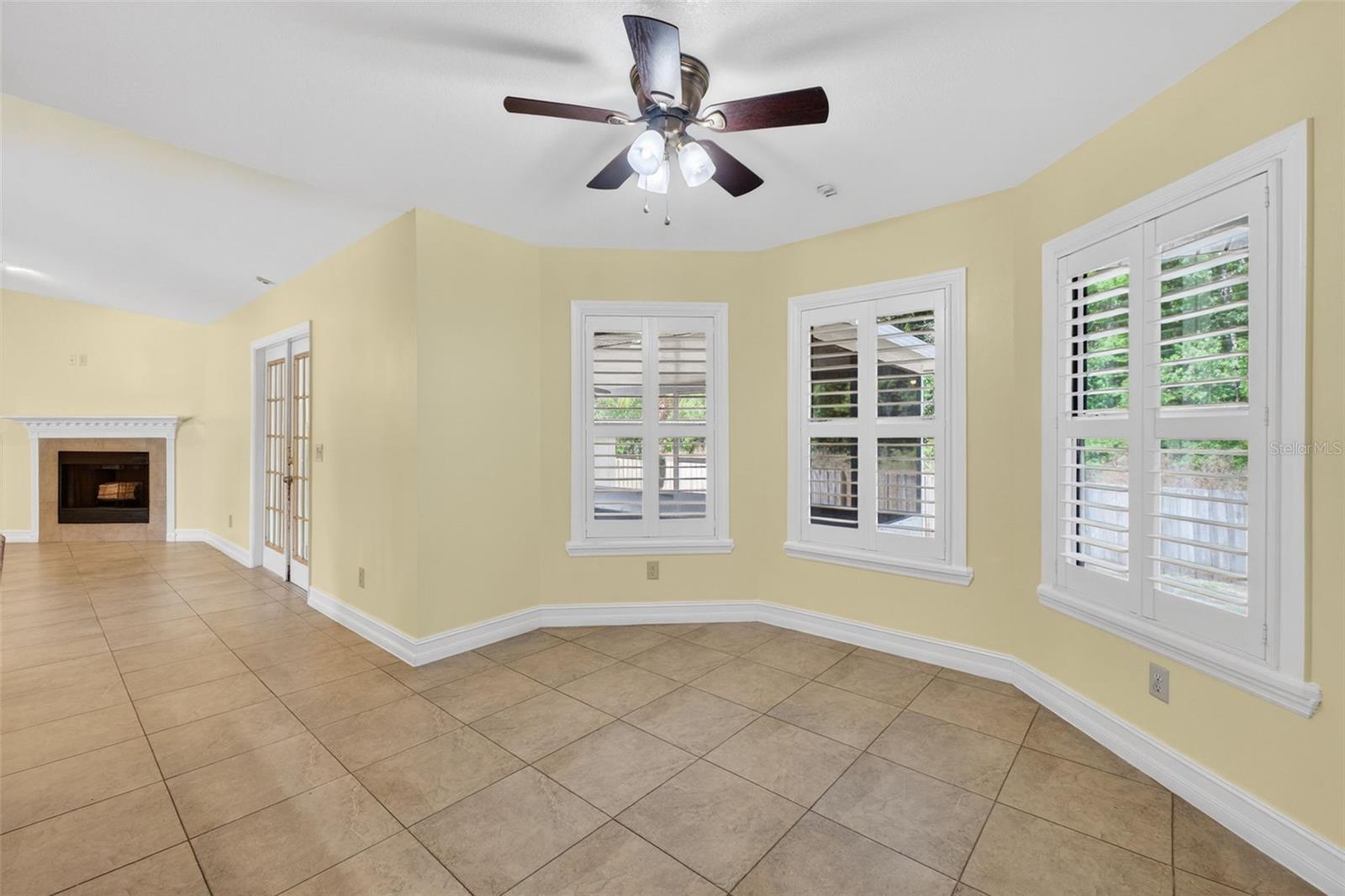 HOWELL COVE 4TH SEC - Residential