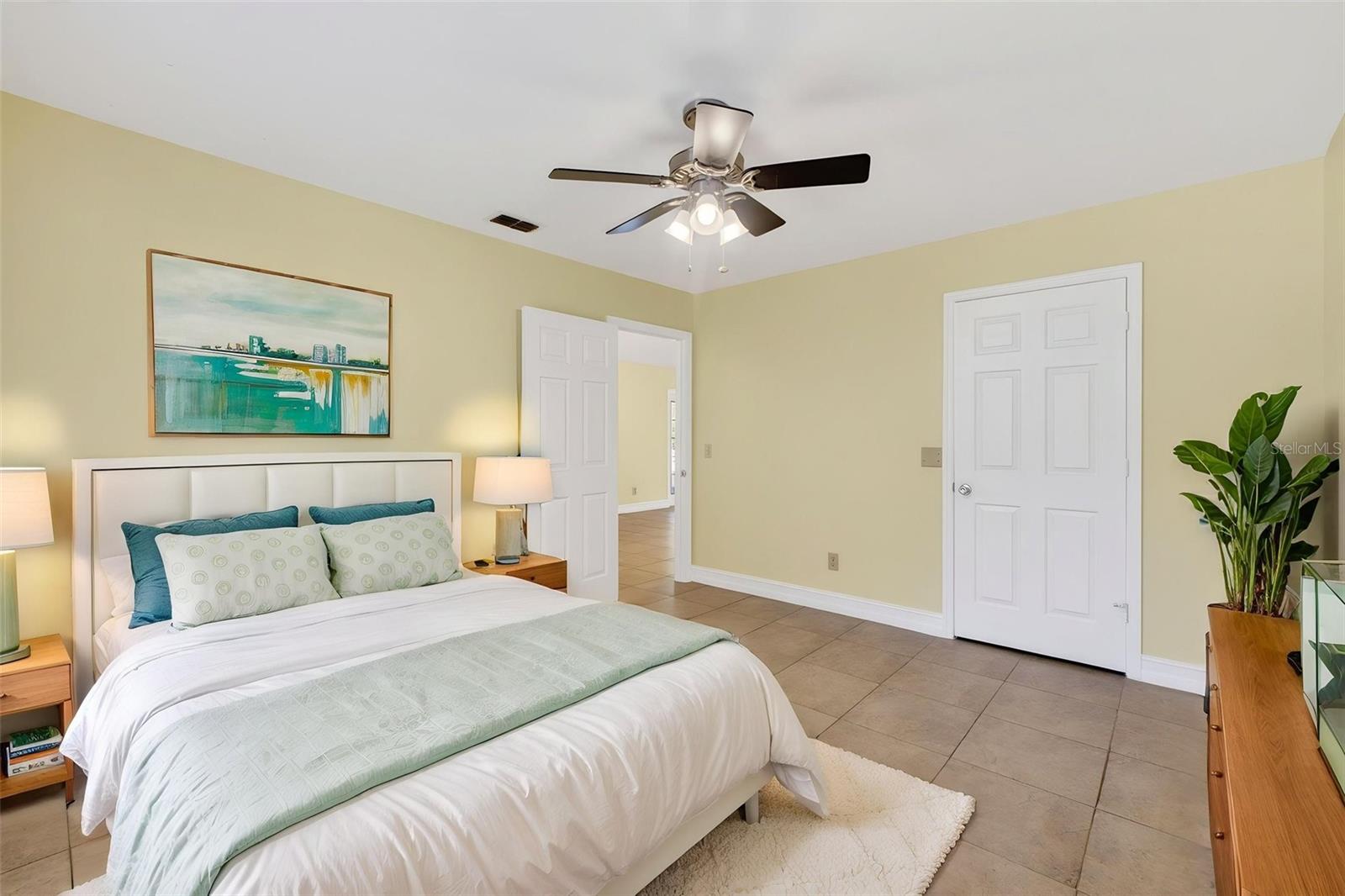 HOWELL COVE 4TH SEC - Residential