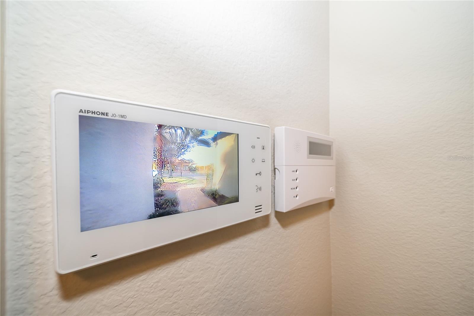 VENEZIA - Residential Lease