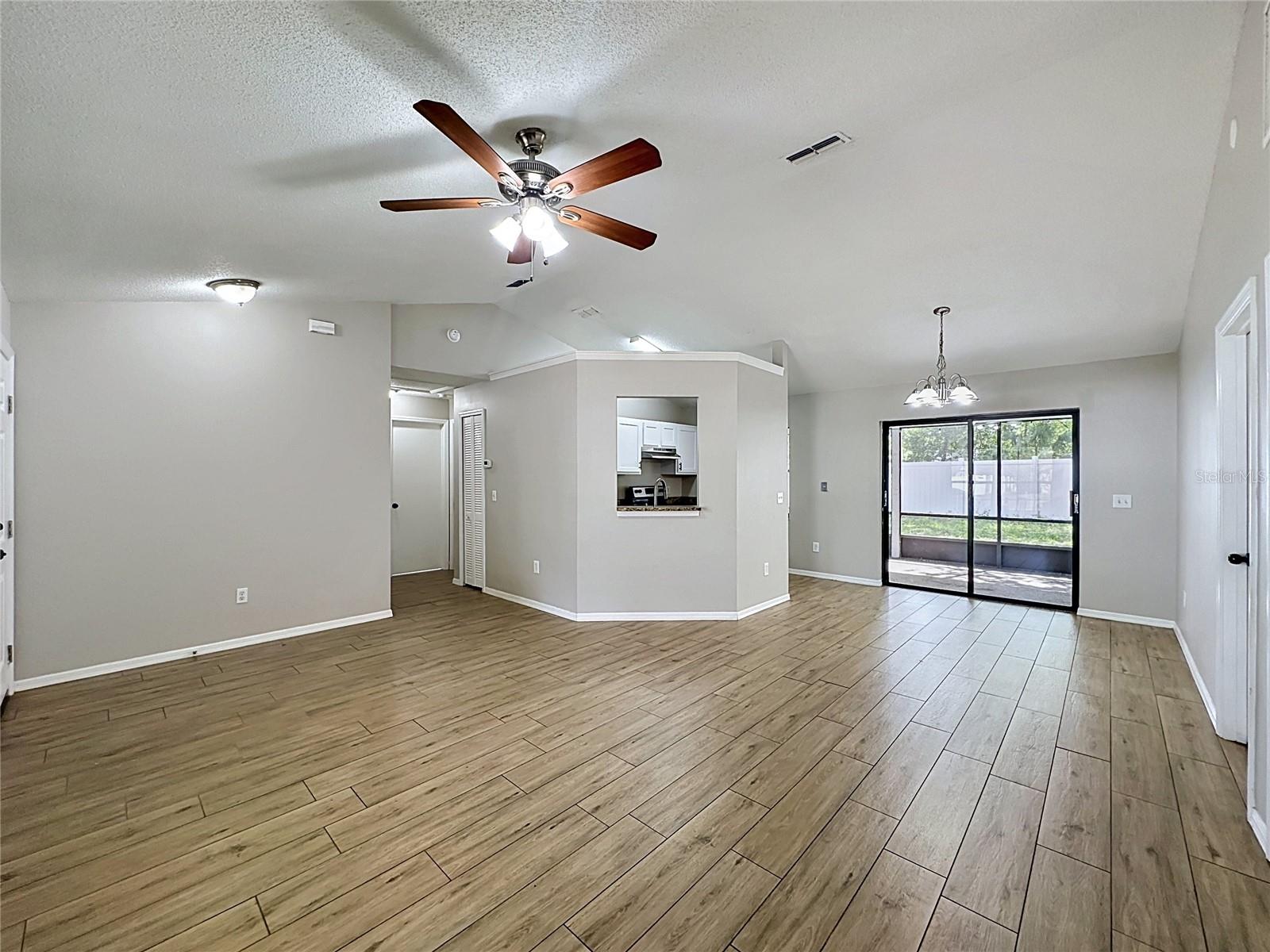HEATHER GLEN - Residential