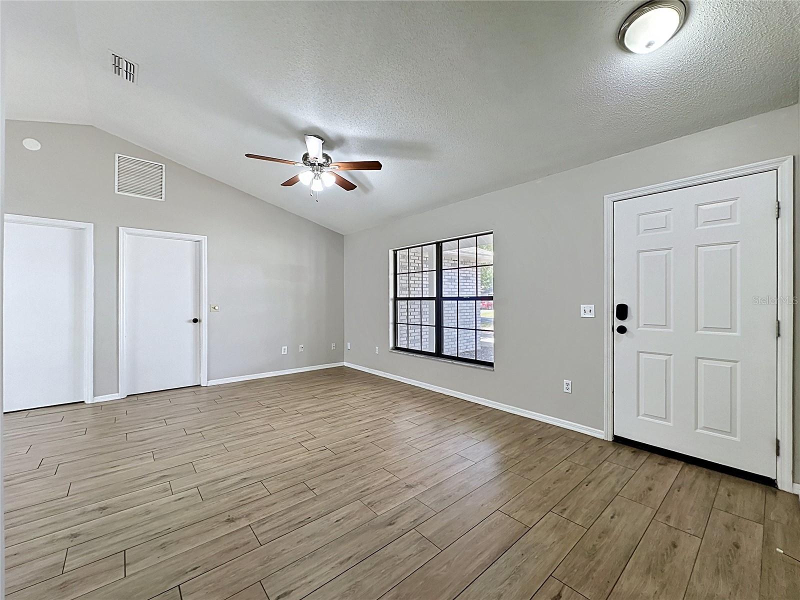 HEATHER GLEN - Residential