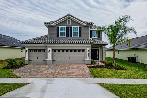 A home in AUBURNDALE