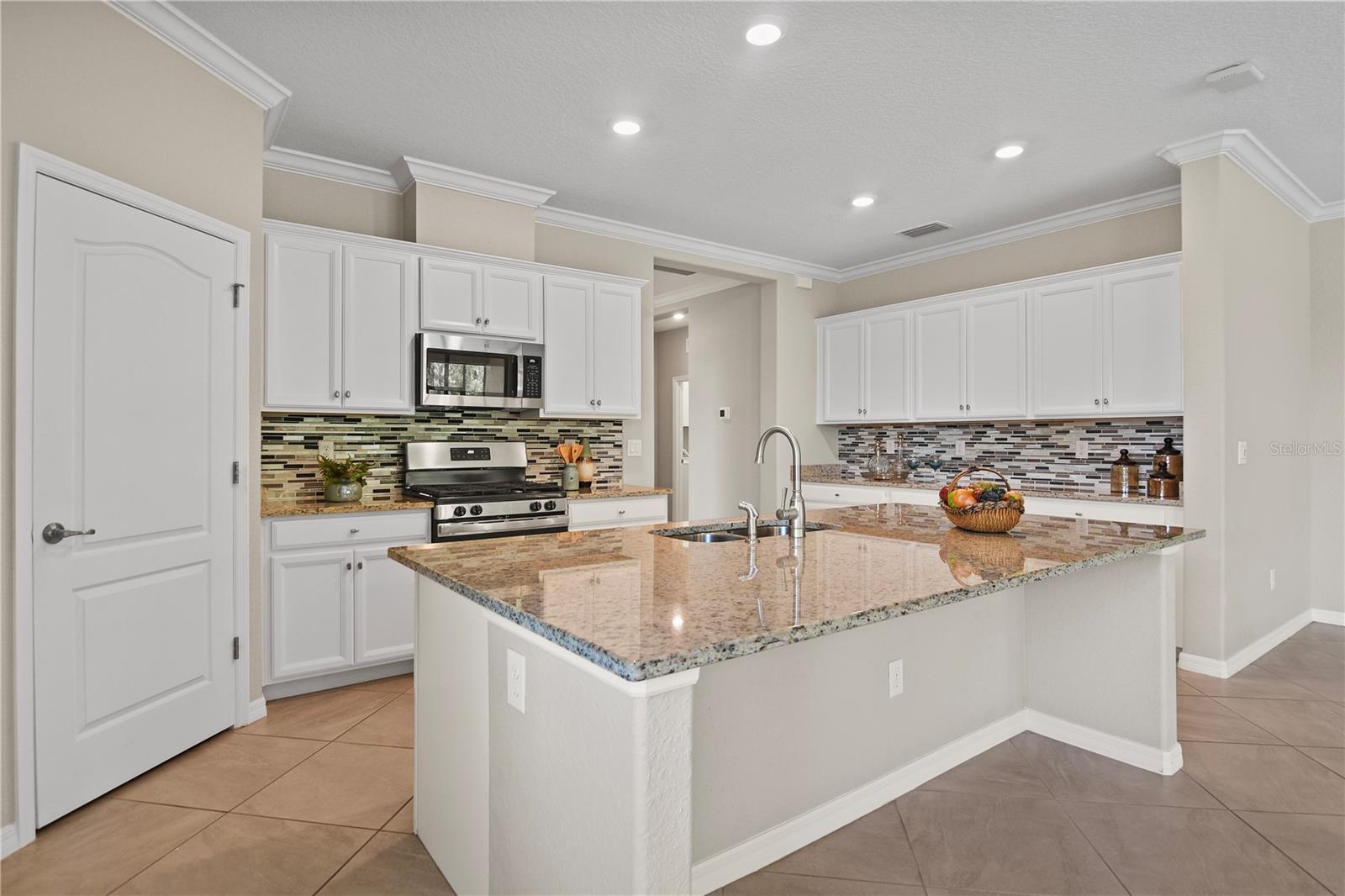 ROSEDALE ADD PH II - Residential Lease