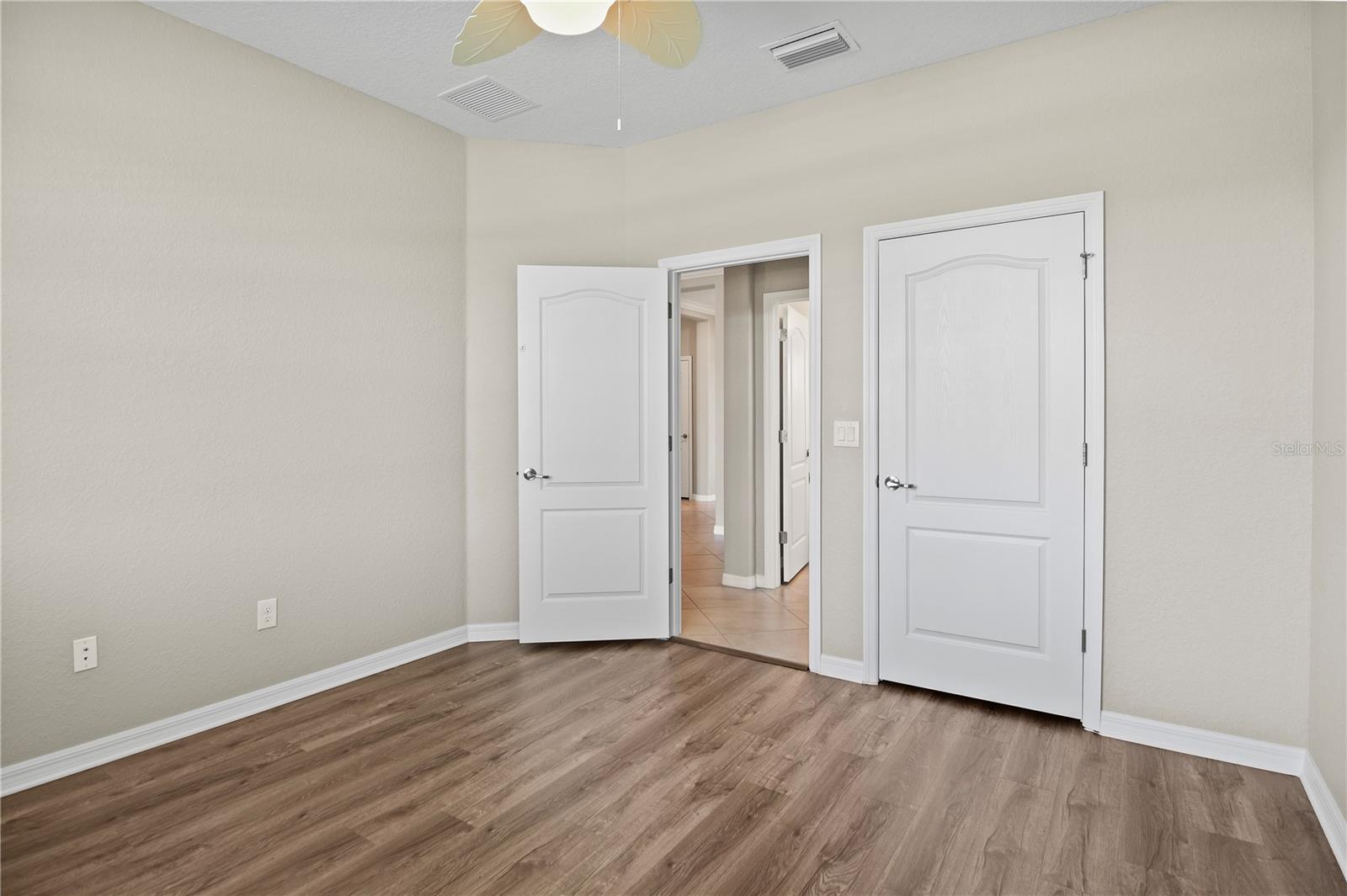 ROSEDALE ADD PH II - Residential Lease