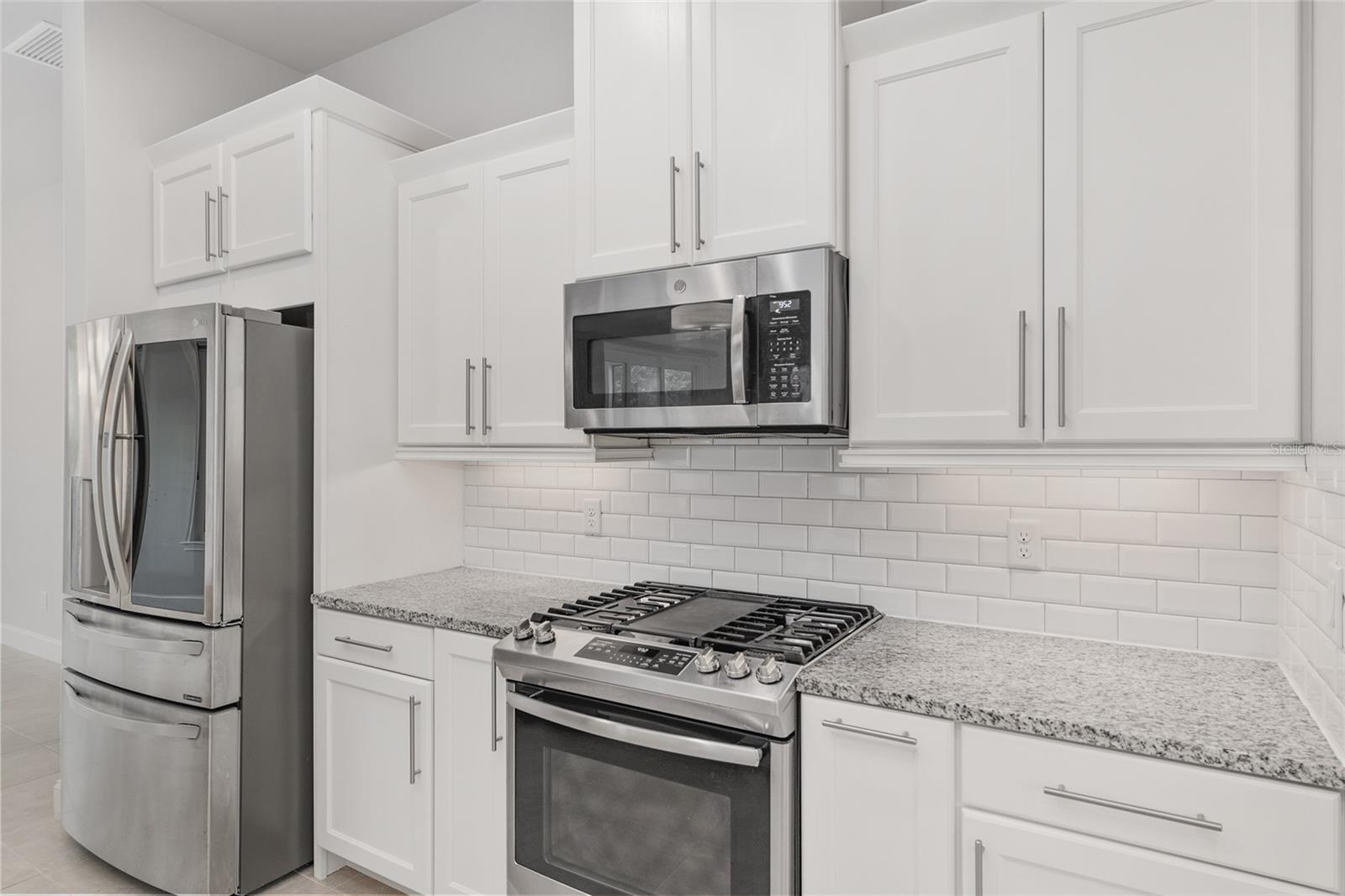 OAKMONT PH 2 PB 32 PG 30 - Residential Lease