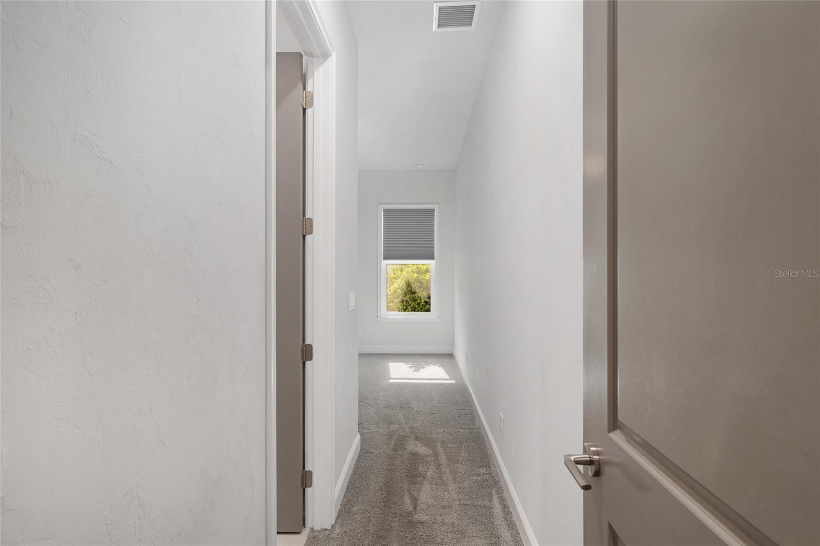 OAKMONT PH 2 PB 32 PG 30 - Residential Lease