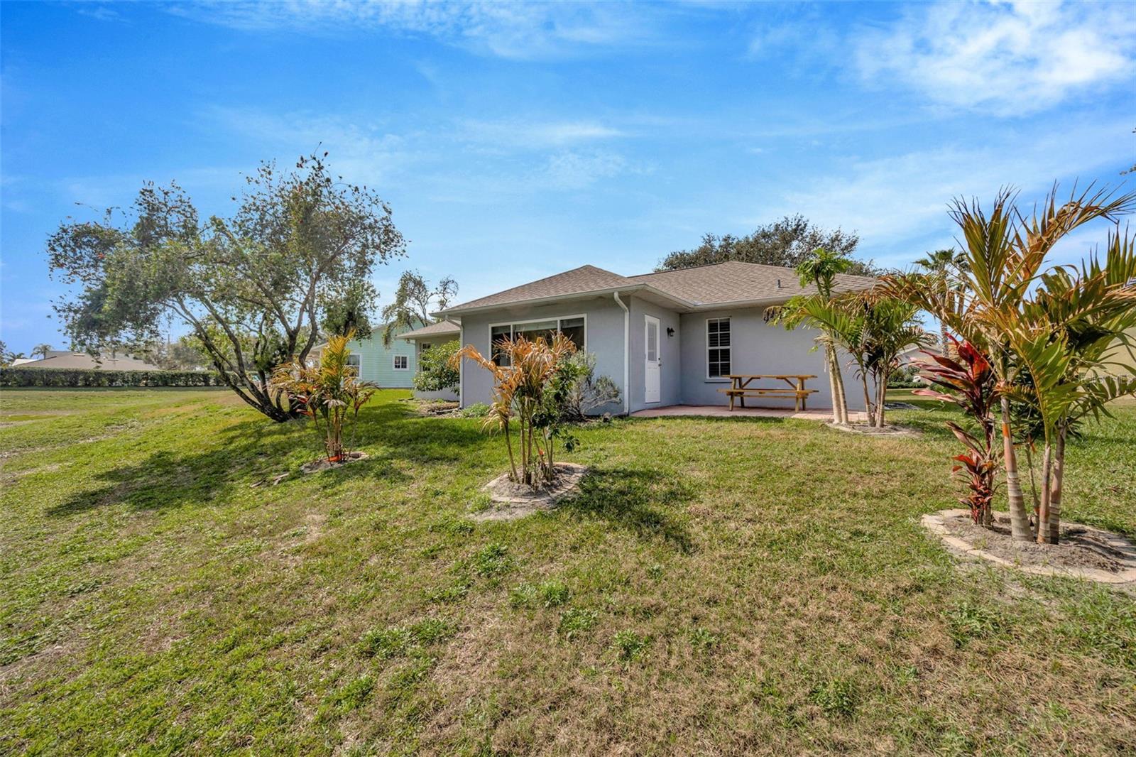 SILVER OAKS - Residential