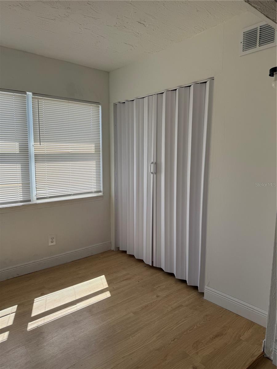 RIDGEWOOD GROVES - Residential