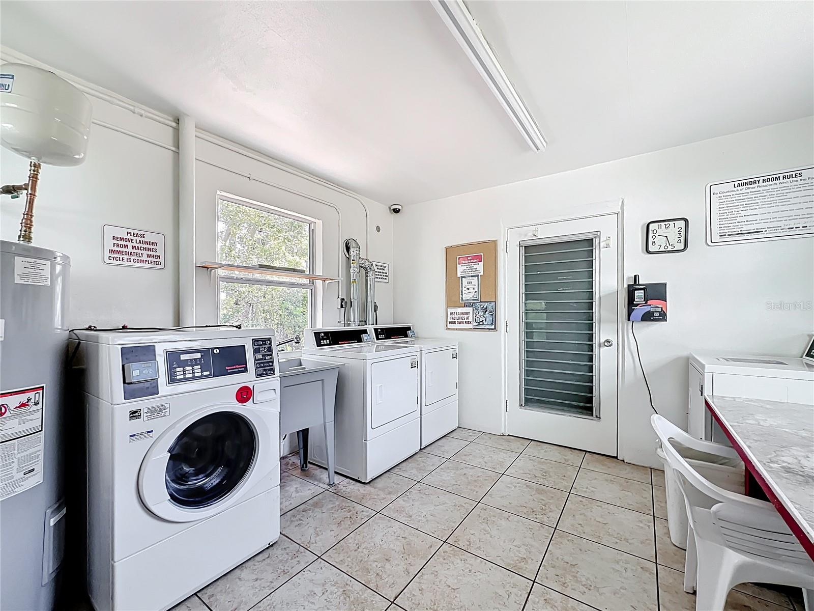 RIDGEWOOD GROVES - Residential