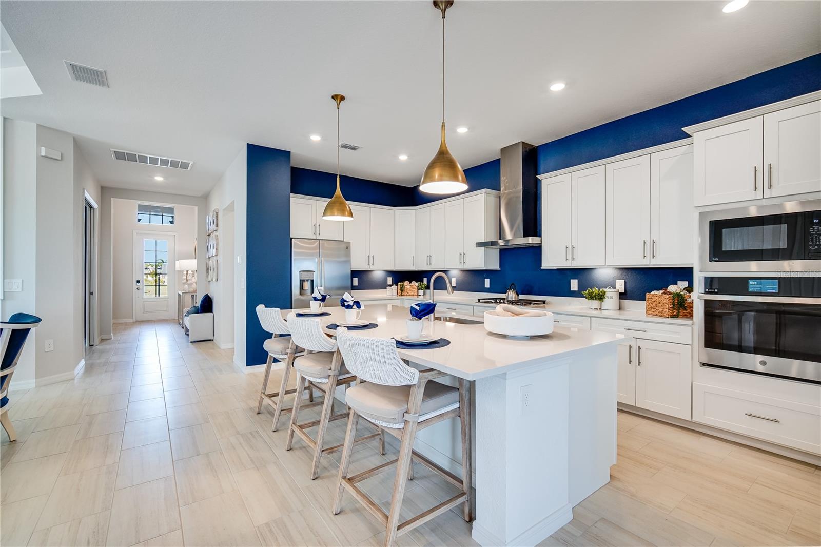 CALUSA COUNTRY CLUB - Residential