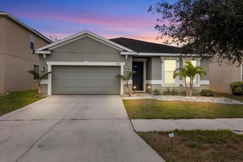 A home in GIBSONTON