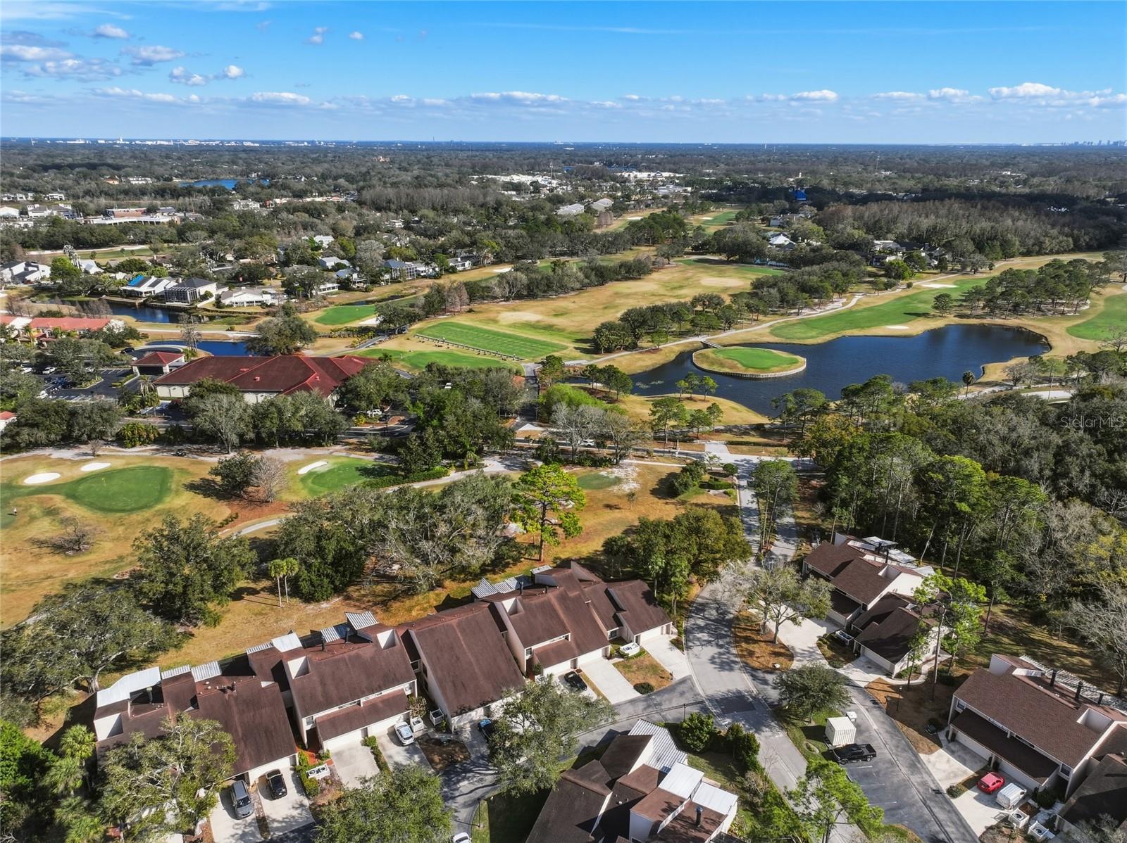 FAIRWAY LAKES TWNHMS VILLAG - Residential