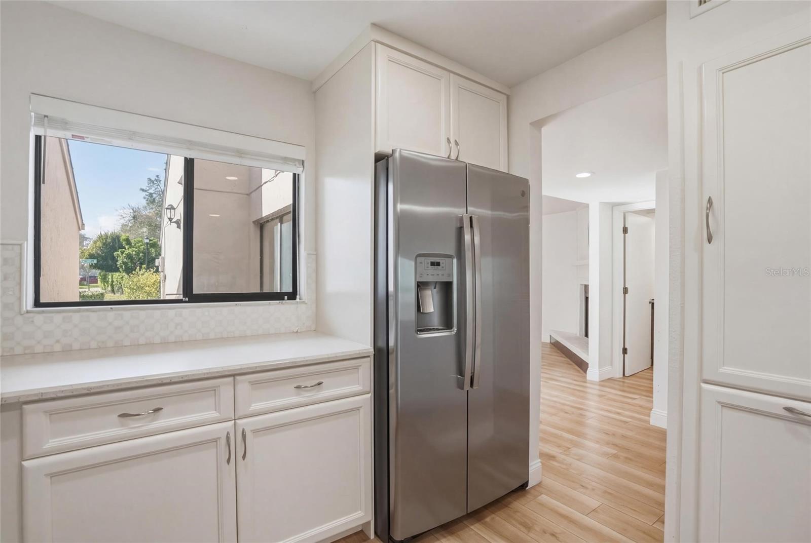 FAIRWAY LAKES TWNHMS VILLAG - Residential