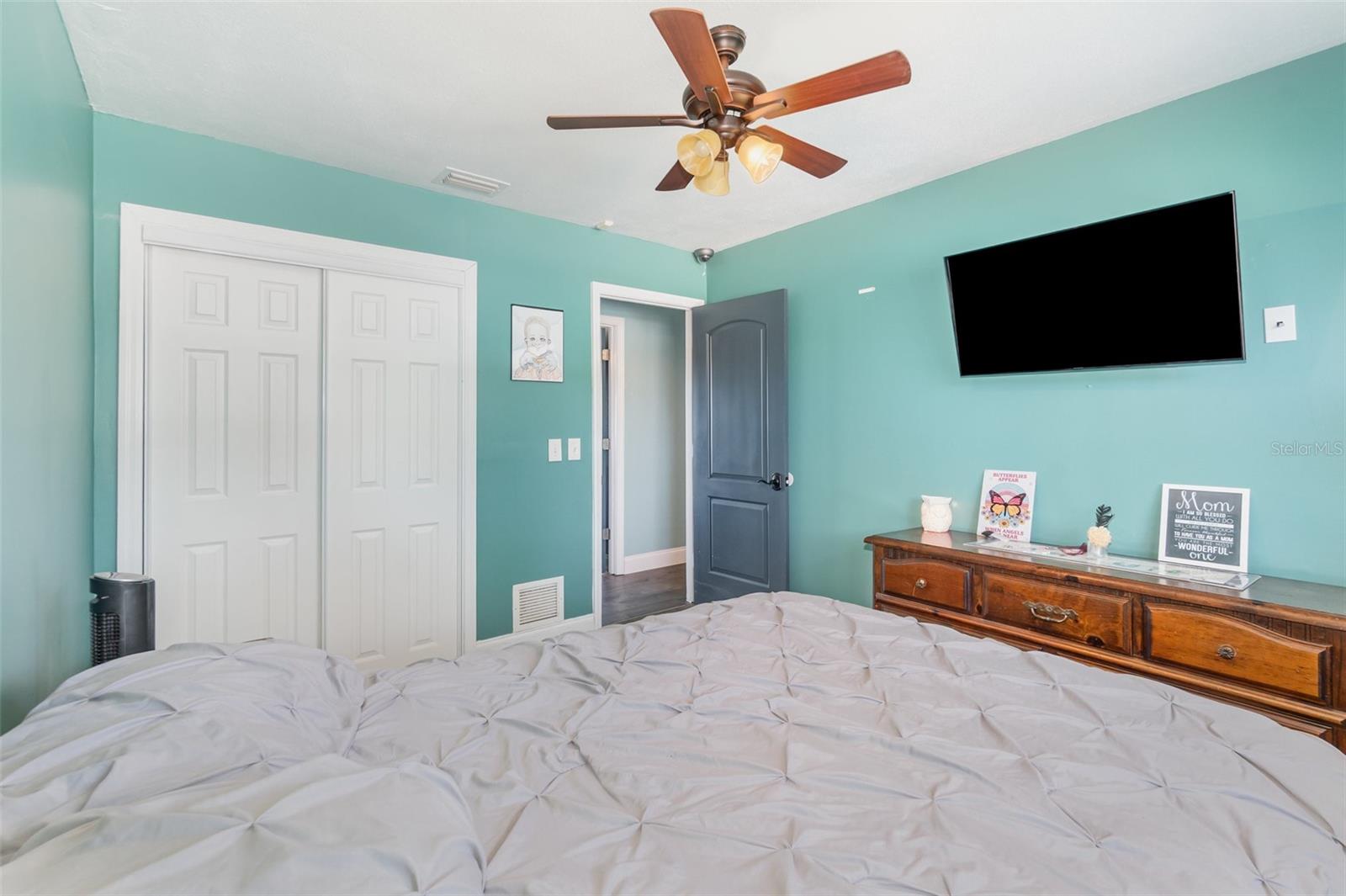 ILESDALE MANOR - Residential