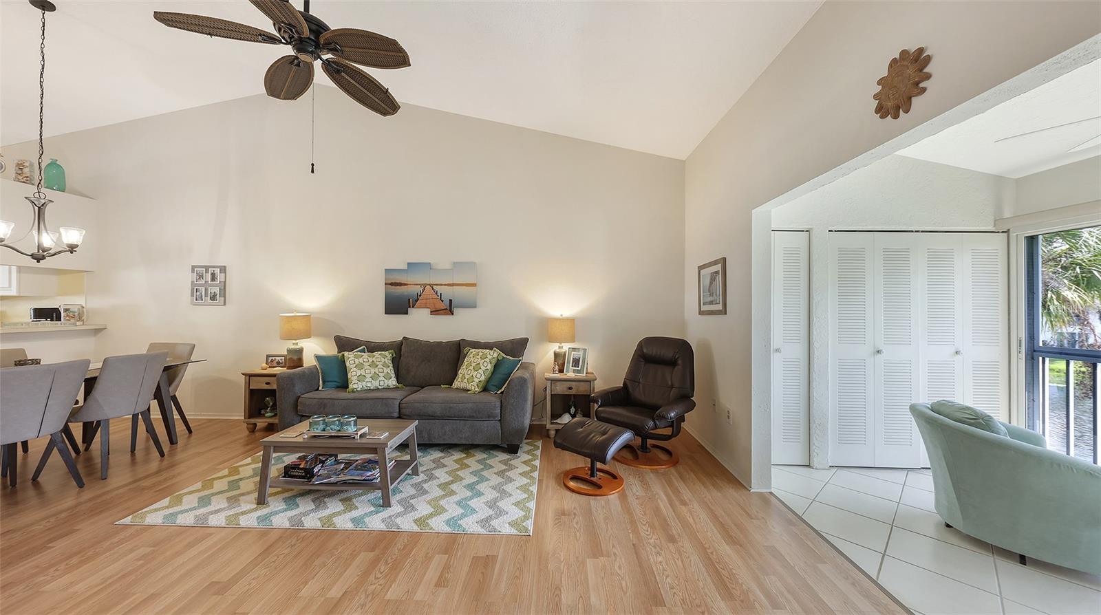 CASA DEL SOL SEC I - Residential