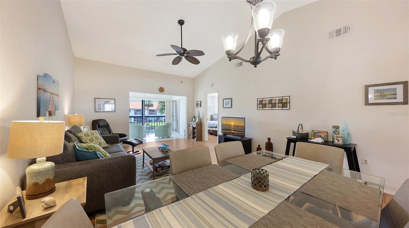 CASA DEL SOL SEC I - Residential