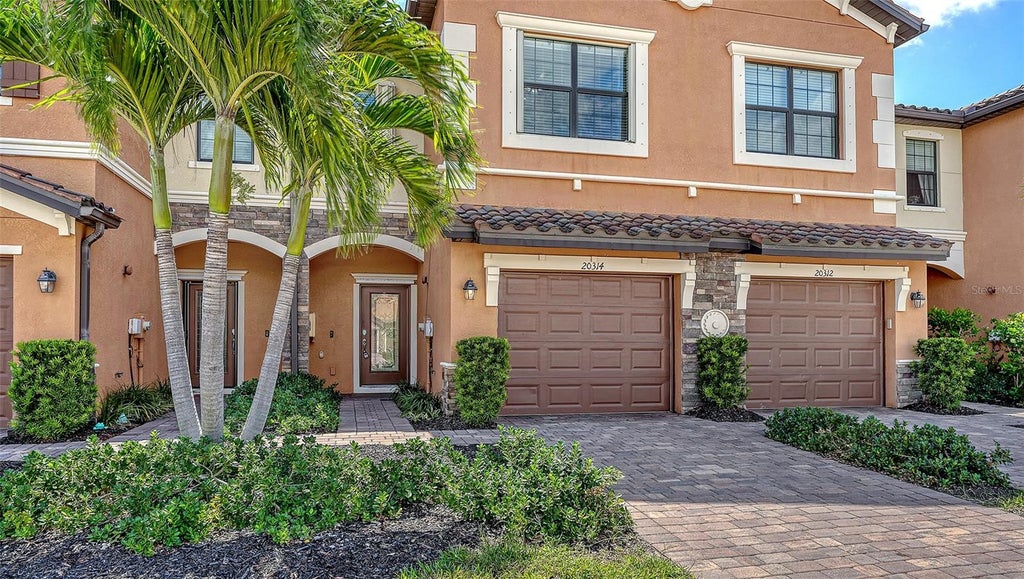 Photo of 20314 Lagente Circle, Venice, FL 34293 (MLS # A4703145)