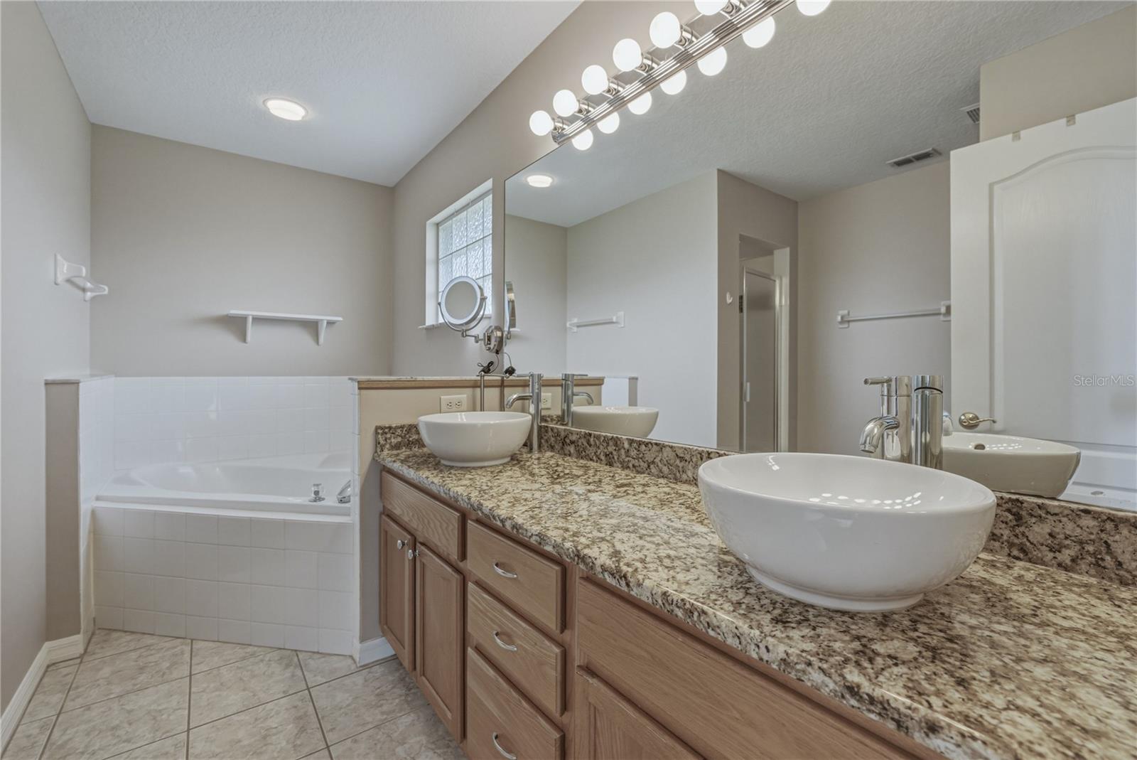 TAMPA BAY GOLF TENNIS CLUB PH 02A - Residential