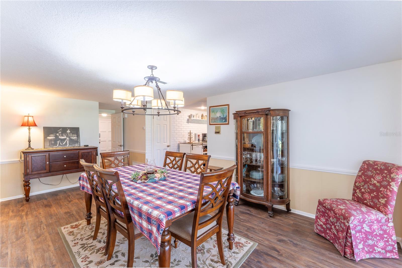 BEACON WOODS VILLAGE - Residential