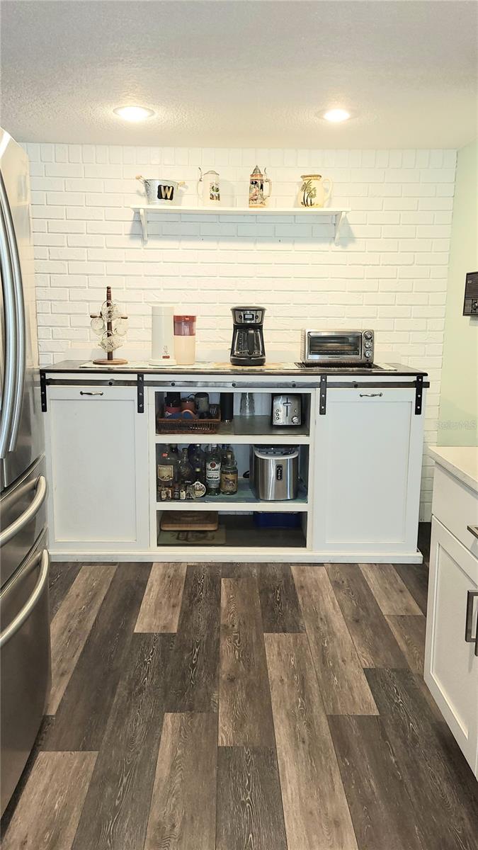 BEACON WOODS VILLAGE - Residential