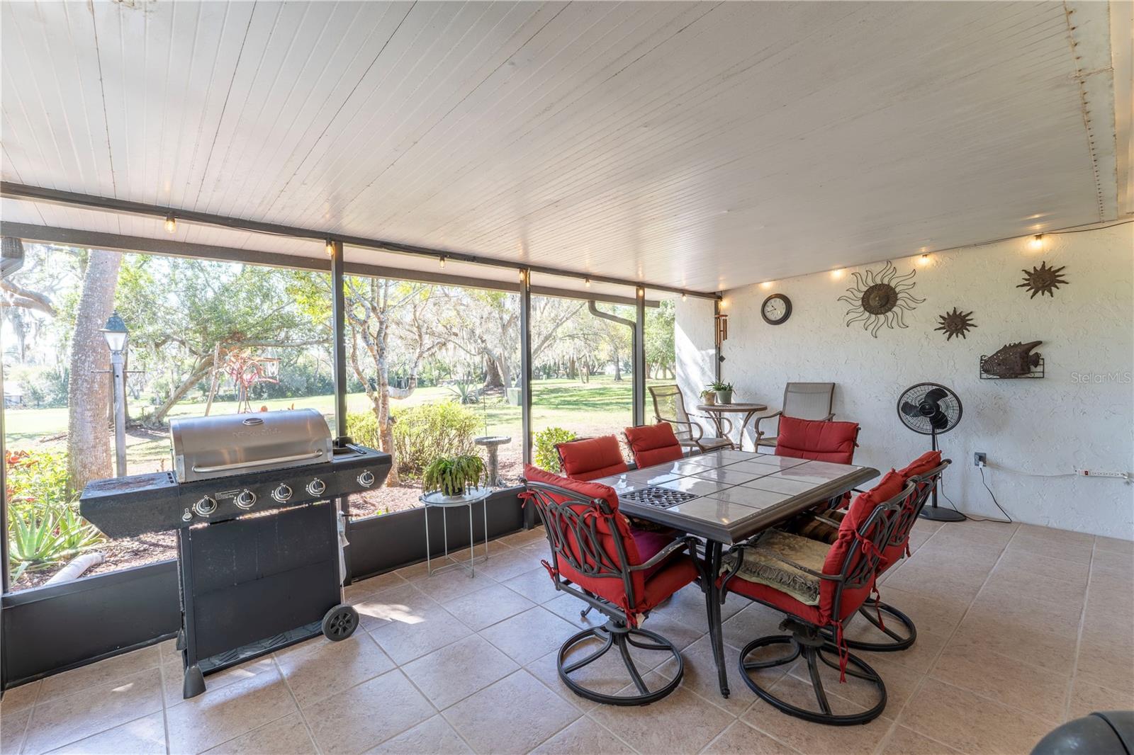 BEACON WOODS VILLAGE - Residential