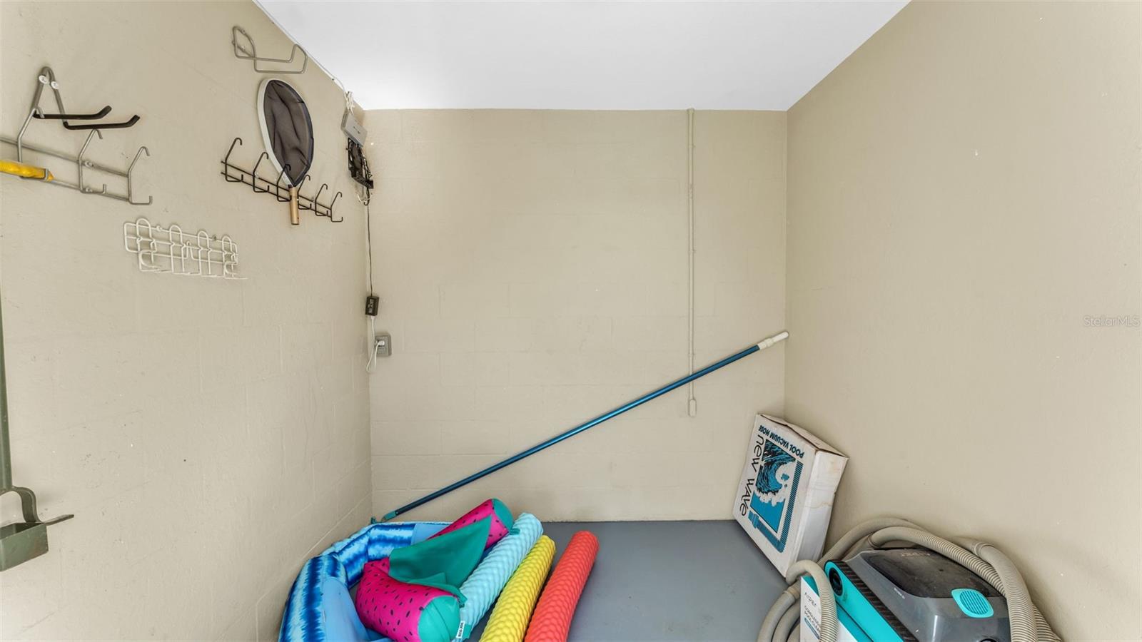 BENTLEY OAKS - Residential