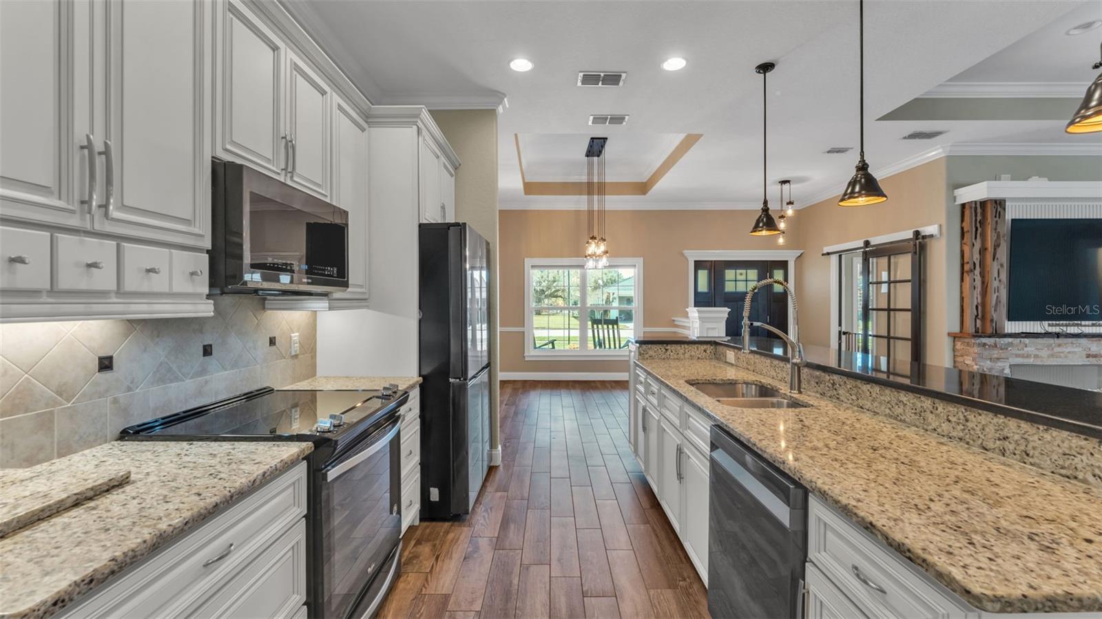 BENTLEY OAKS - Residential