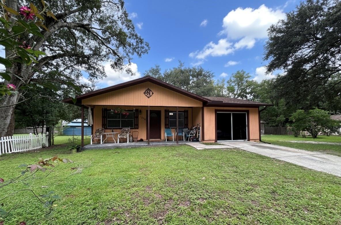 Perfect Starter Home or Investment Opportunity in Brooksville, FL!
Located in Brooksville, Florida, this 3-bedroom, 2-bathroom home offers 1,344 square feet of living space along with a flexible bonus room that can be converted into a 4th bedroom, family room, office, or whatever suits your needs. Perfect for first-time homebuyers or investors looking for a flip opportunity, the property features a roof that’s 9 years old, an air conditioning system that’s 5 years old, a private well, and a septic system to help reduce monthly utility costs. The spacious lot includes a 14x24 concrete slab in the backyard, ideal for building a patio or outdoor living area. A detached 1-car garage provides additional space for a workshop, storage, or even an accessory dwelling unit (subject to zoning). Conveniently located near Moton Elementary, Powell Middle School, and Nature Coast Technical High School, this home offers both flexibility and potential in a quiet neighborhood setting