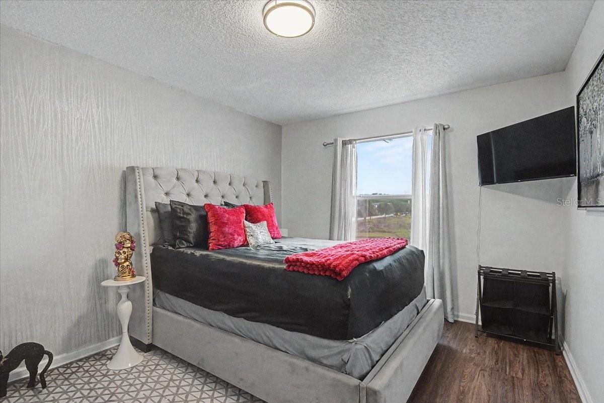HEATHERSTONE AT CRESCENT LAKES - Residential