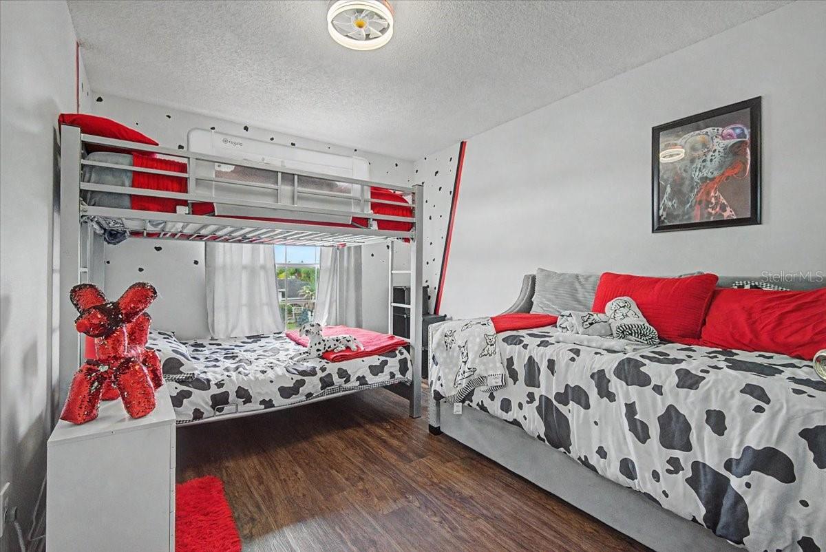 HEATHERSTONE AT CRESCENT LAKES - Residential
