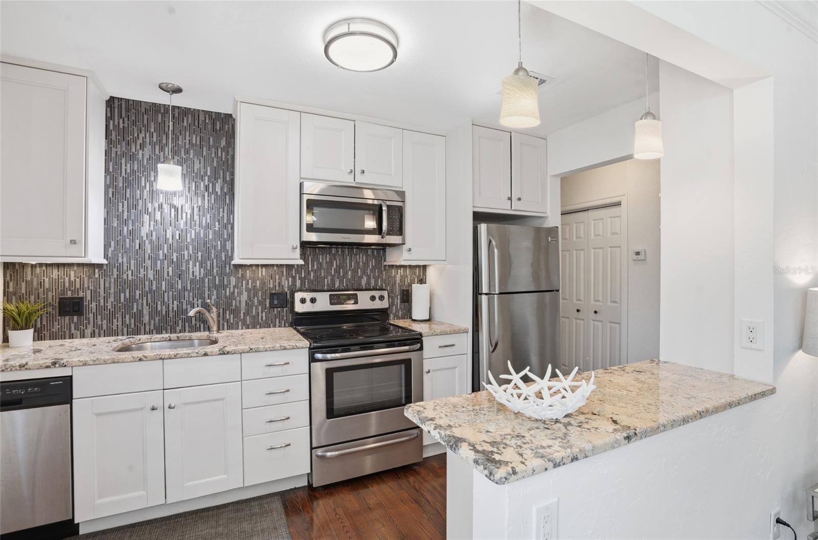 VETERAN CITY - Residential