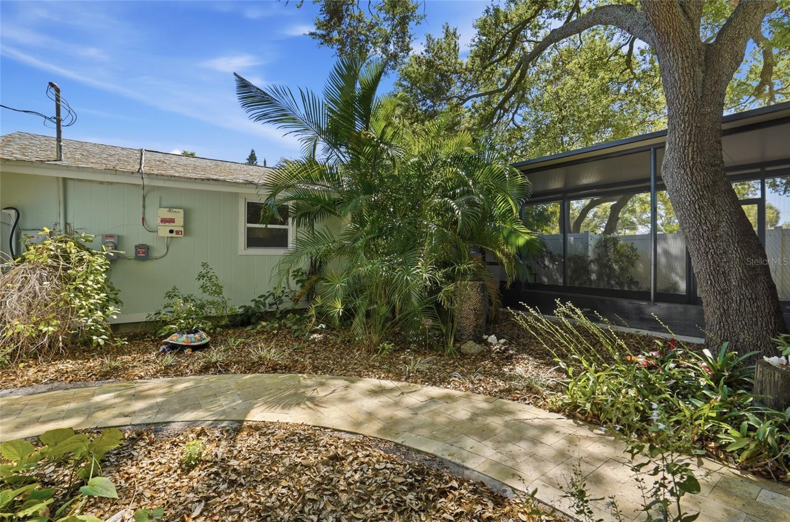 VETERAN CITY - Residential