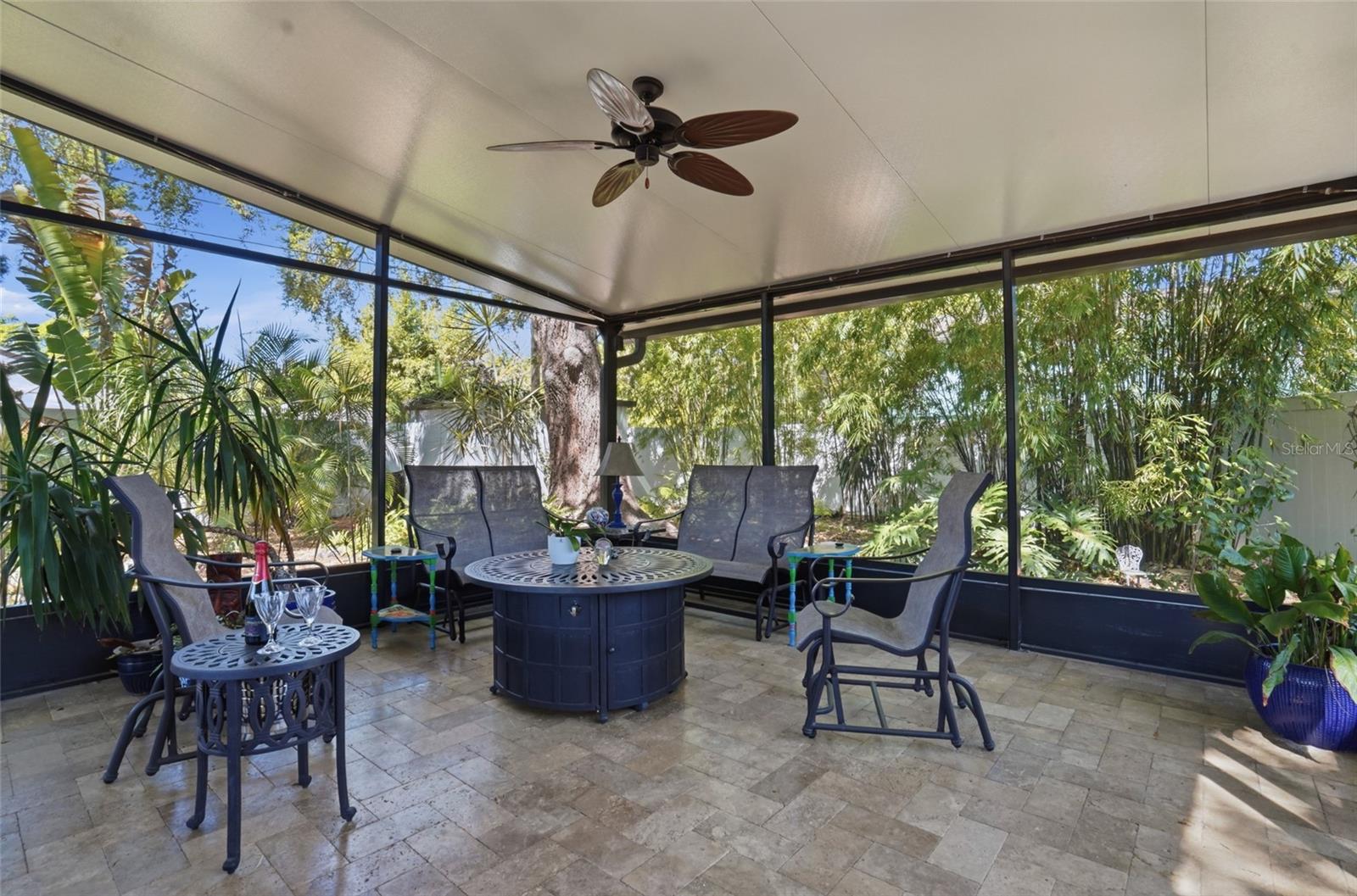 VETERAN CITY - Residential