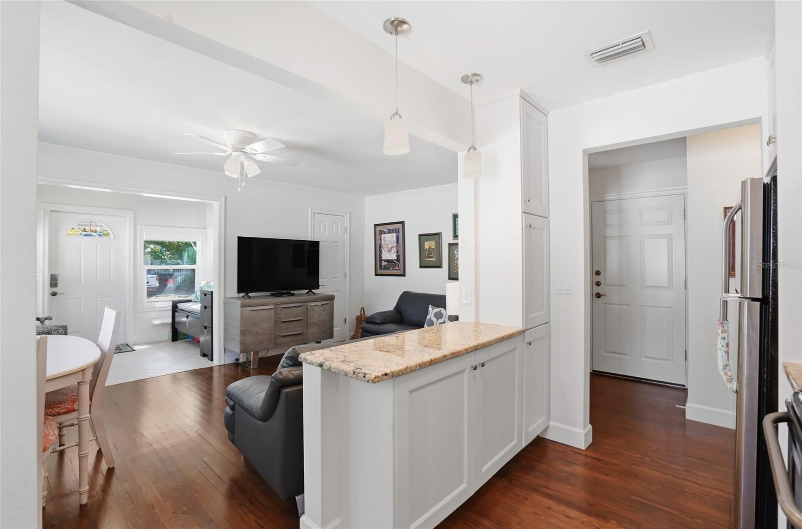 VETERAN CITY - Residential