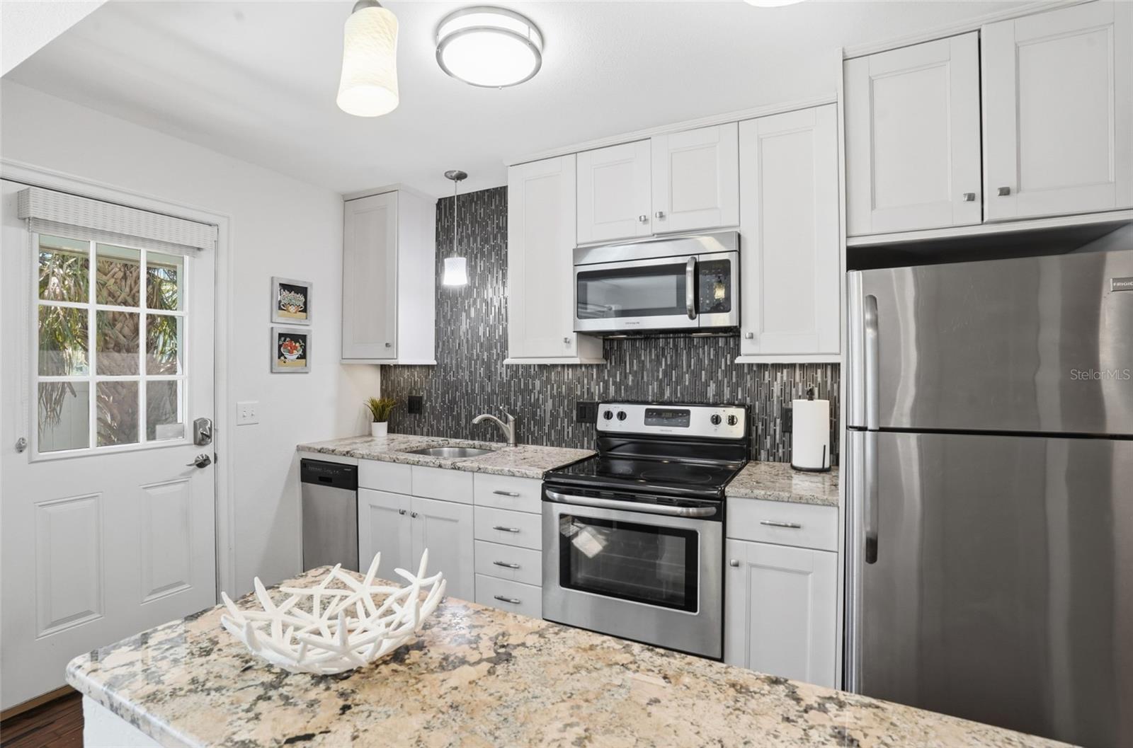 VETERAN CITY - Residential