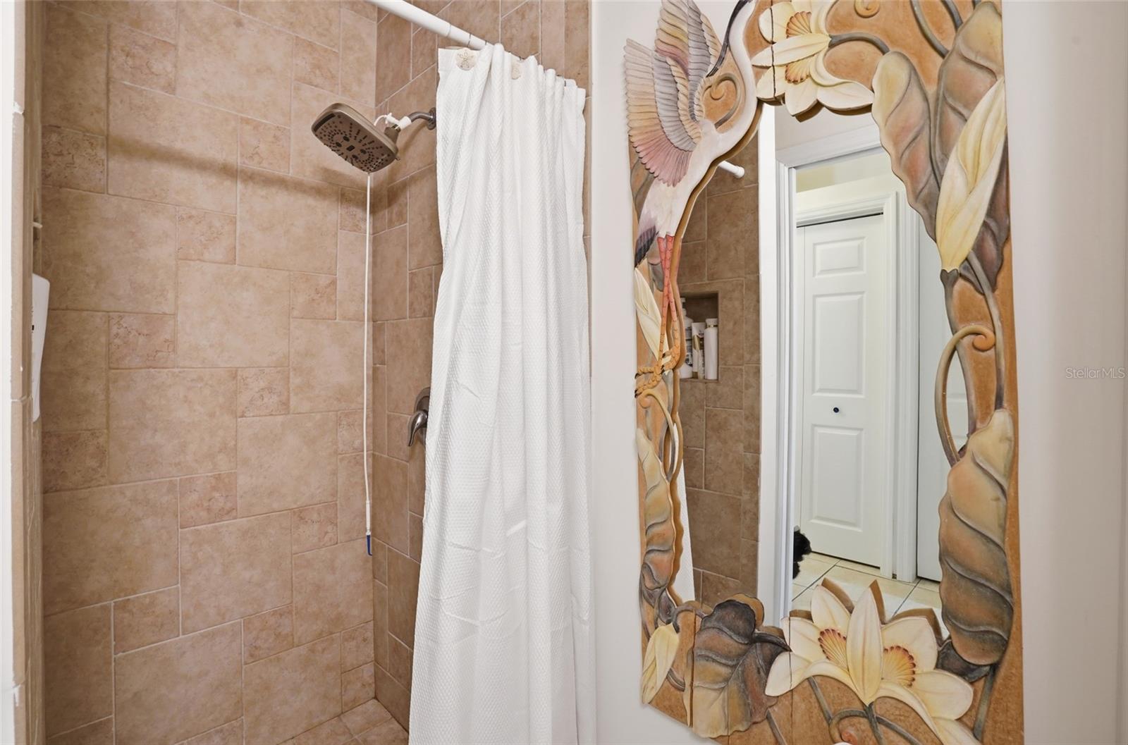 VETERAN CITY - Residential