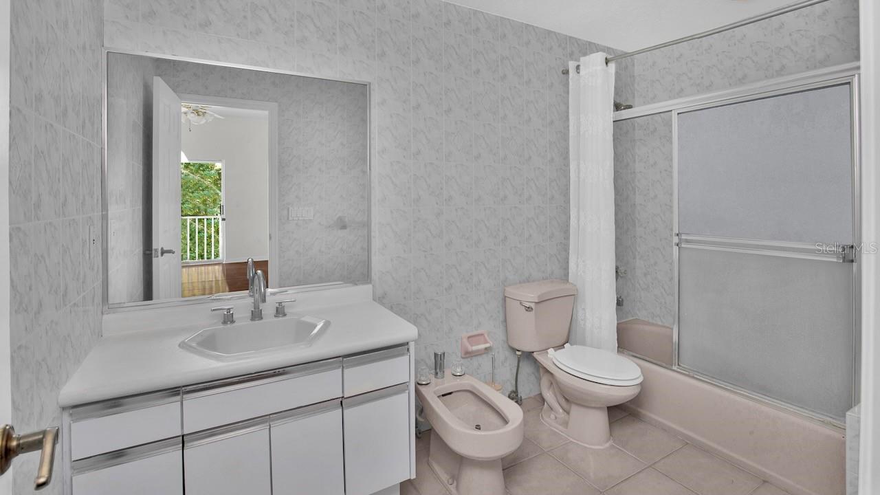 TIERRA VERDE UNIT 1 4TH REP - Residential