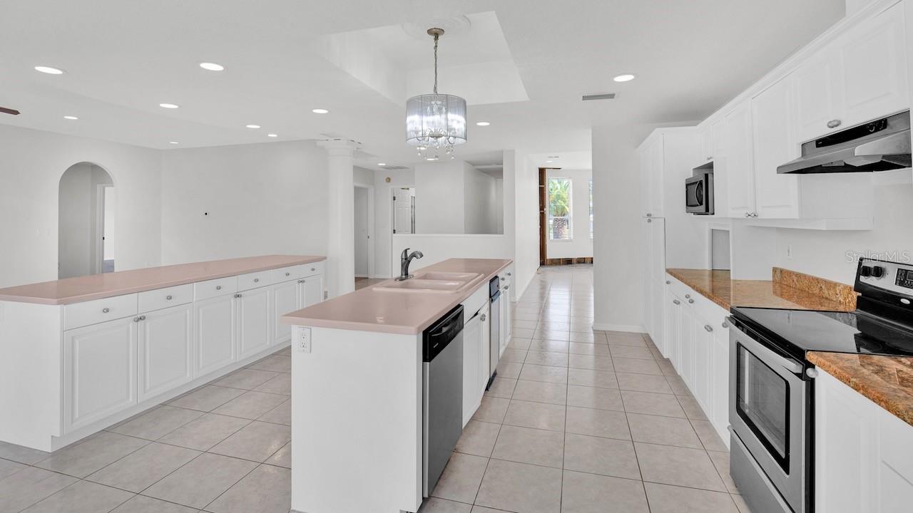 TIERRA VERDE UNIT 1 4TH REP - Residential