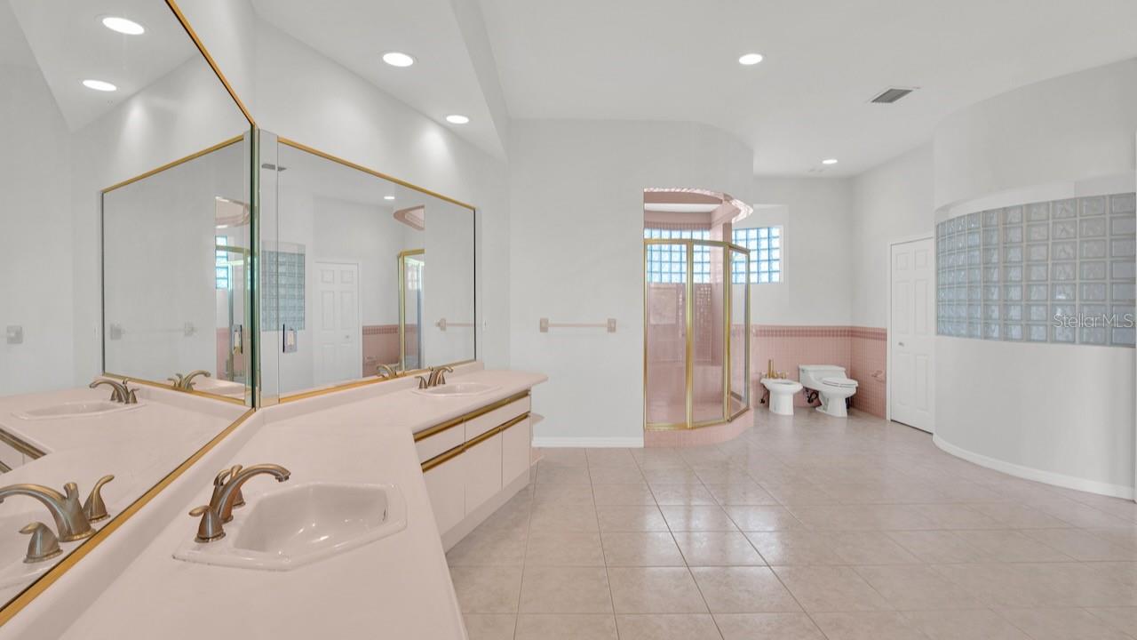 TIERRA VERDE UNIT 1 4TH REP - Residential